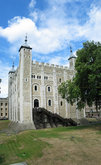 3160-3162 White Tower.jpg